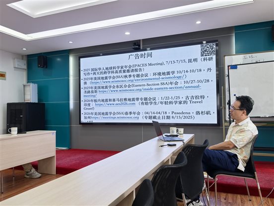 A8241C65711B3E61A72896D495514568