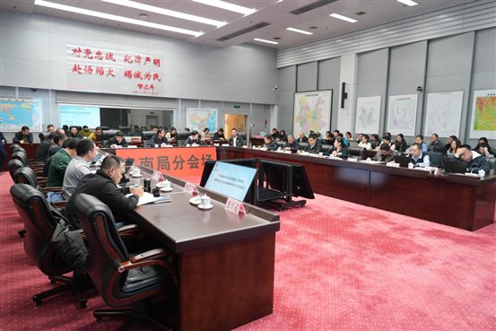 4033fc9af8edac56ef1c1e0af1e6fdec